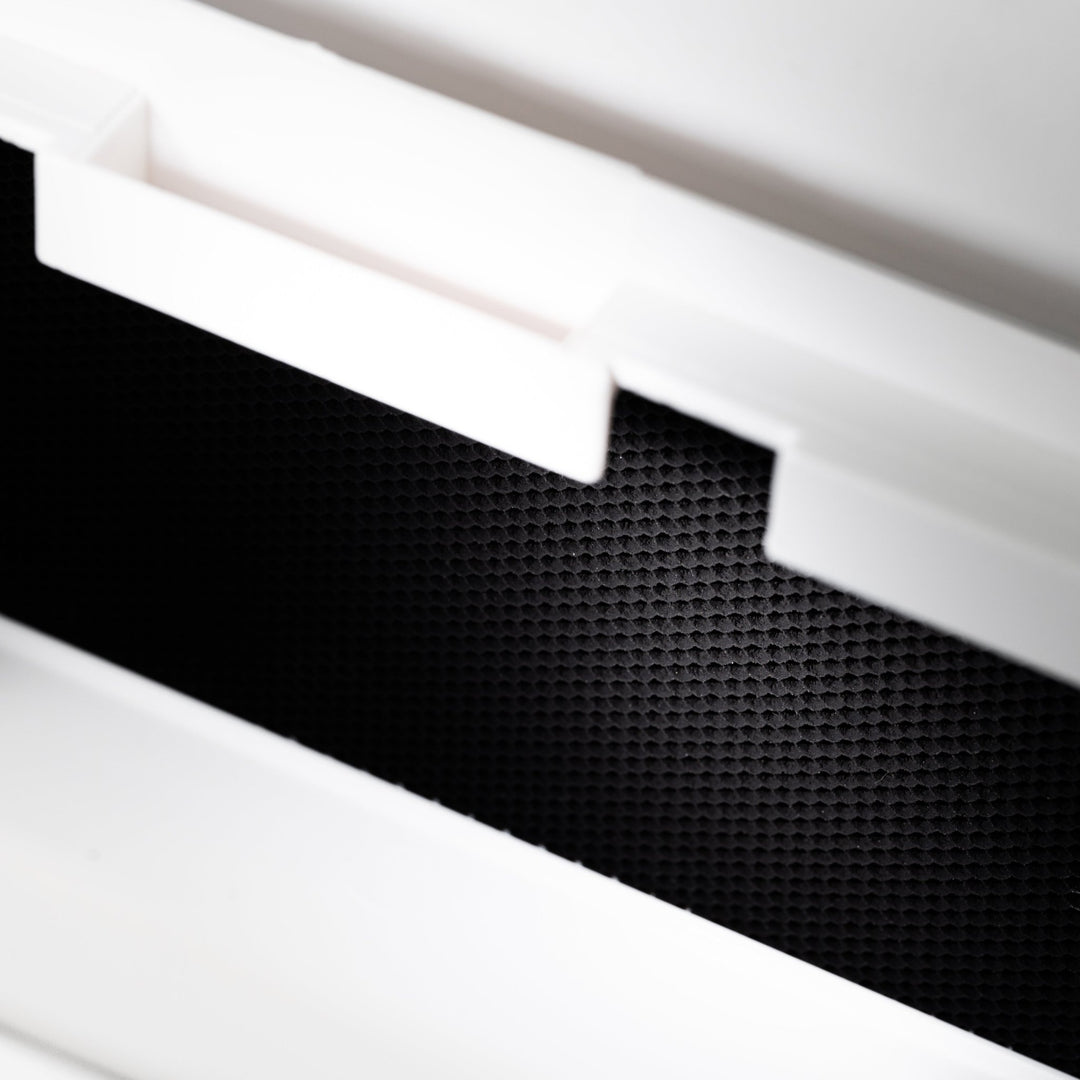 Fresh Air One Smoke Eater- Air Purifier With Activated Carbon Filter.