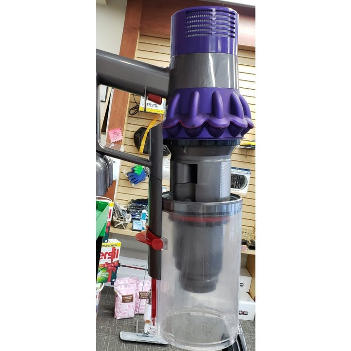 Dyson Cyclone V10 Animal Cordless Vacuum Refurbished/Used - Refurbished Products