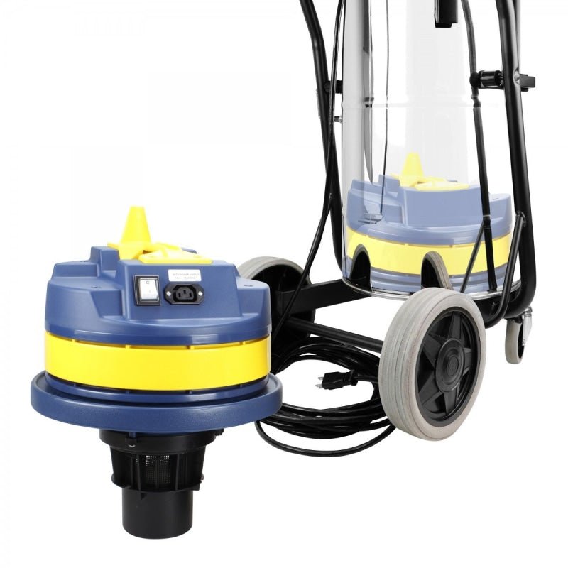 Johnny Vac JV315PS 7.6Gal Commercial Wet/Dry Vacuum With Electrical Outlet - Commercial Vacuums