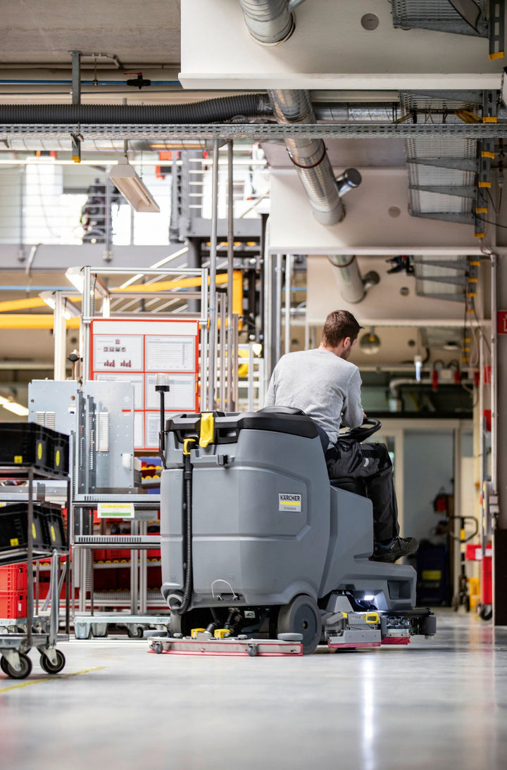 Karcher Scrubber Drier B 110 R Bp - Ride-Ons